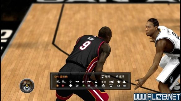 《NBA 2K15》游戏系统全解析 图文全攻略